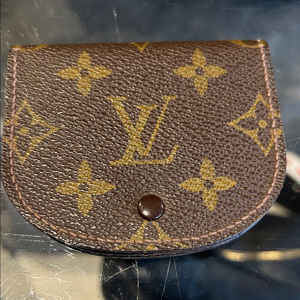 Vintage Louis Vuitton Porte Monnaie Grousset Coin Case.